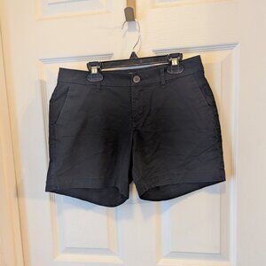 Old Navy black shorts - 2